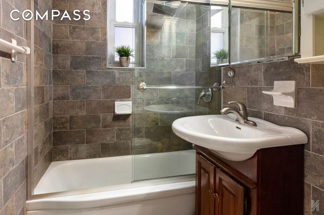 3345 90th St Apt 1K, New York City, NY 11372