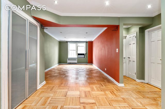 3345 90th St Apt 1K, New York City, NY 11372