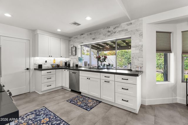9062 E SHEENA Drive, Scottsdale, AZ 85260