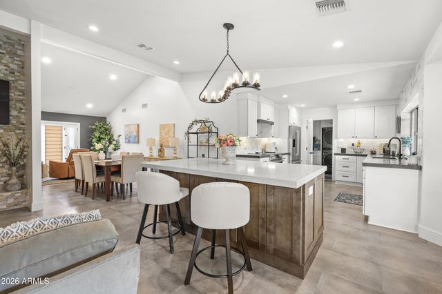 9062 E SHEENA Drive, Scottsdale, AZ 85260