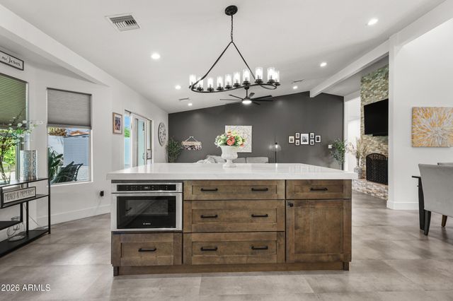 9062 E SHEENA Drive, Scottsdale, AZ 85260