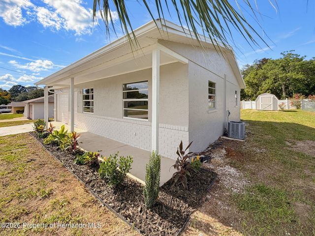 2245 Bishop Road, Spring Hill, FL 34608