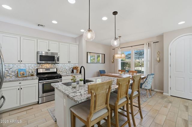 2477 W MARKET Place 4, Chandler, AZ 85248