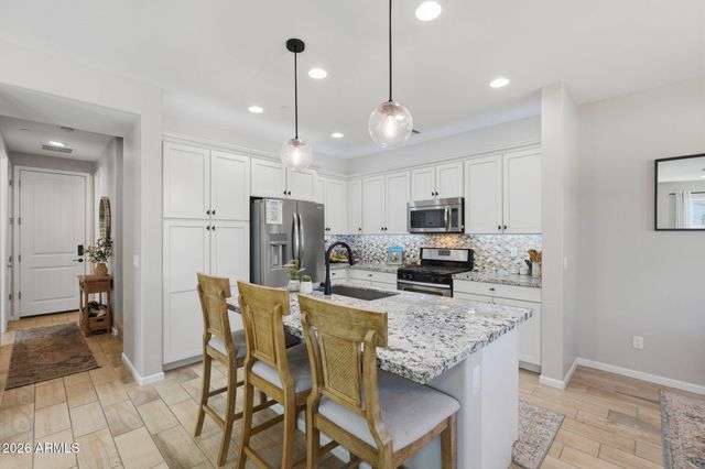 2477 W MARKET Place 4, Chandler, AZ 85248