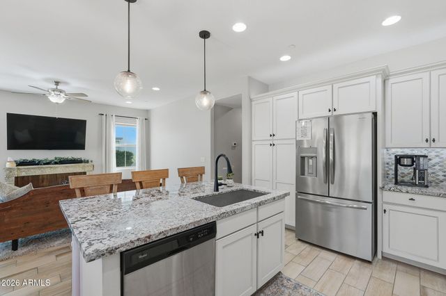 2477 W MARKET Place 4, Chandler, AZ 85248