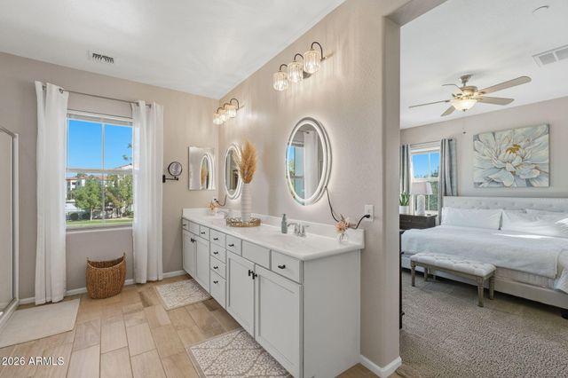 2477 W MARKET Place 4, Chandler, AZ 85248