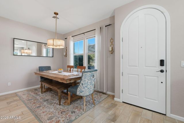 2477 W MARKET Place 4, Chandler, AZ 85248