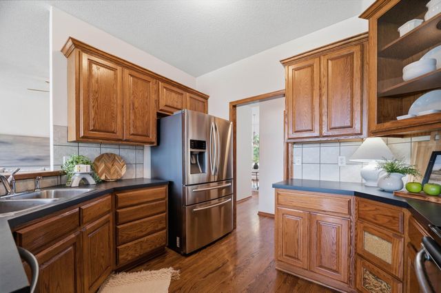 14012 W Highland Springs Ct, Wichita, KS 67235