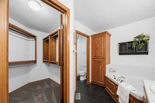 14012 W Highland Springs Ct, Wichita, KS 67235