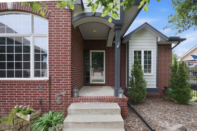 14012 W Highland Springs Ct, Wichita, KS 67235