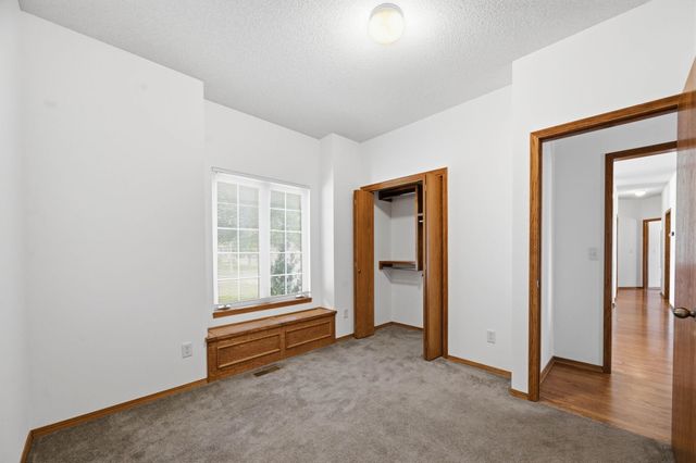 14012 W Highland Springs Ct, Wichita, KS 67235