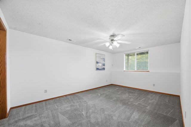 14012 W Highland Springs Ct, Wichita, KS 67235