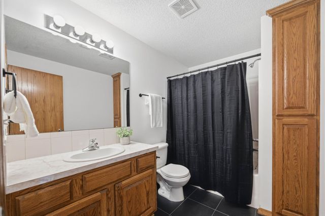 14012 W Highland Springs Ct, Wichita, KS 67235