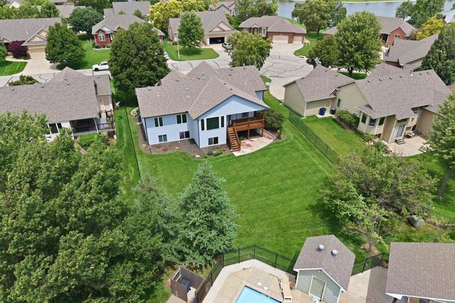 14012 W Highland Springs Ct, Wichita, KS 67235