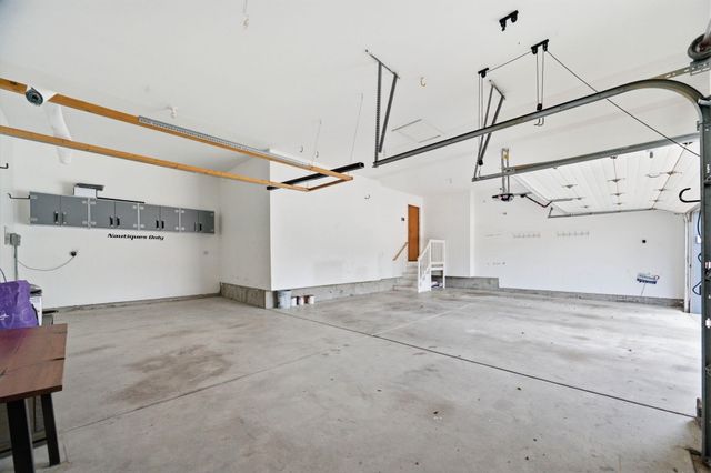 14012 W Highland Springs Ct, Wichita, KS 67235
