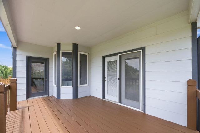 14012 W Highland Springs Ct, Wichita, KS 67235
