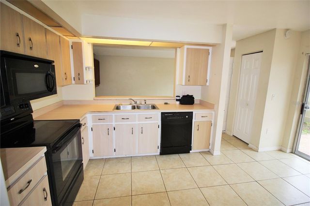 4684 PHEASANT RUN DRIVE 3B, Orlando, FL 32808