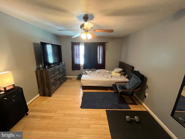 3828 MONTE VISTA PL #102B, Alexandria, VA 22309
