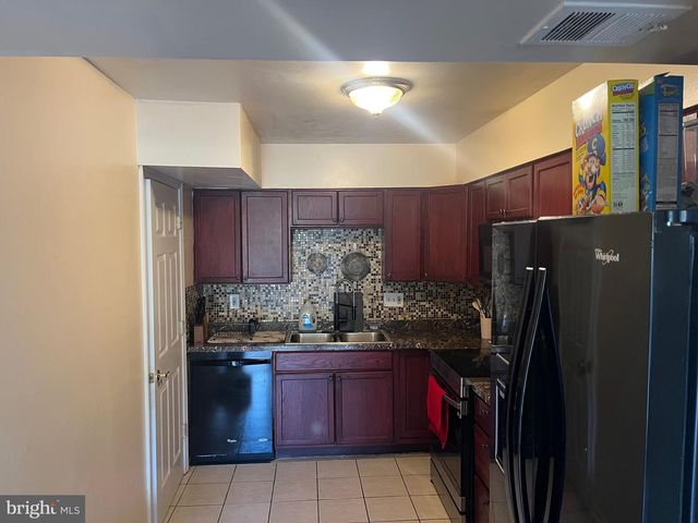 3828 MONTE VISTA PL #102B, Alexandria, VA 22309