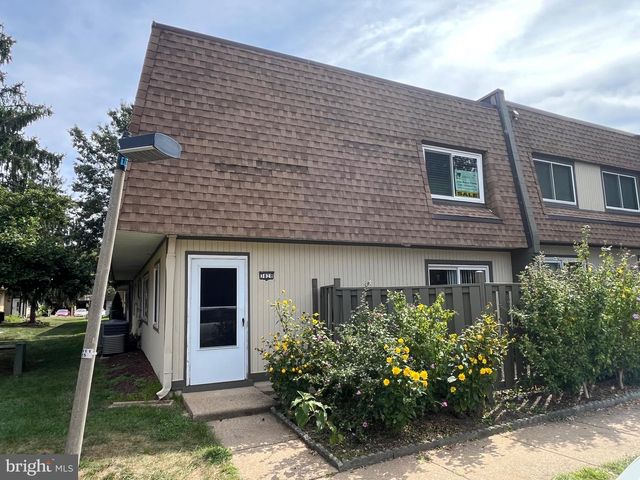 3828 MONTE VISTA PL #102B, Alexandria, VA 22309