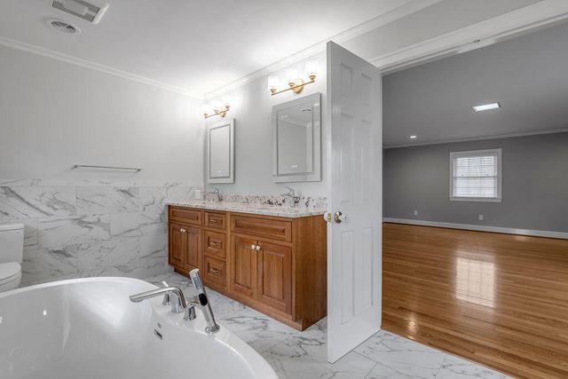 804 Old Dobbin Road, Lexington, KY 40502