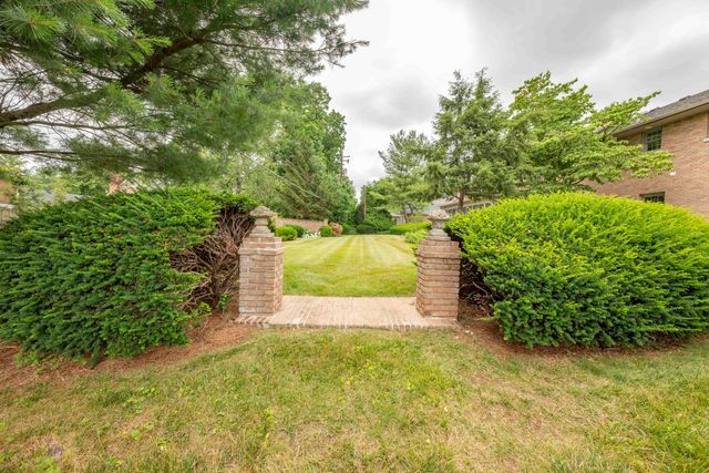 804 Old Dobbin Road, Lexington, KY 40502