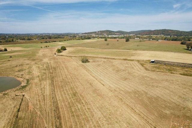 17 Elihu Cabin Hollow Road, Somerset, KY 42501