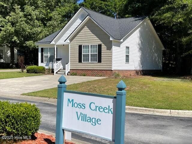 2916 Flintridge Drive, Greenville, NC 27834