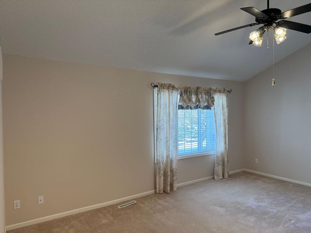 1940 Topaz Pointe Lane SW, Rochester, MN 55902