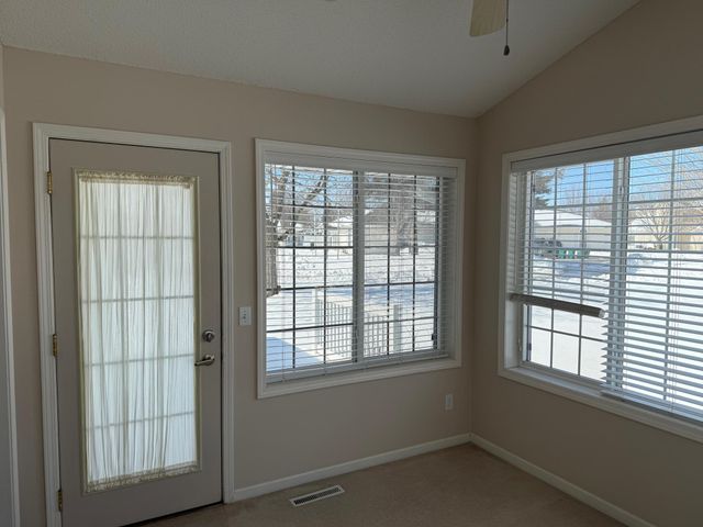 1940 Topaz Pointe Lane SW, Rochester, MN 55902