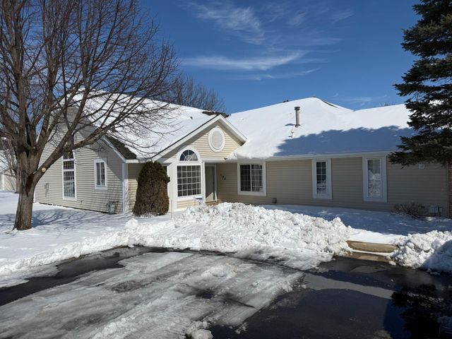 1940 Topaz Pointe Lane SW, Rochester, MN 55902