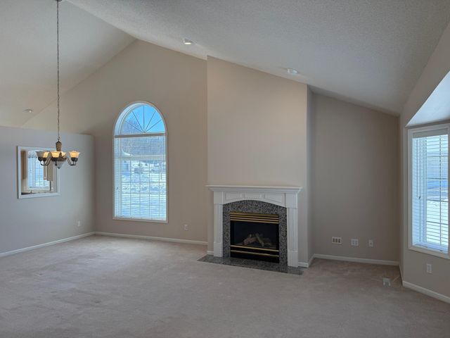 1940 Topaz Pointe Lane SW, Rochester, MN 55902