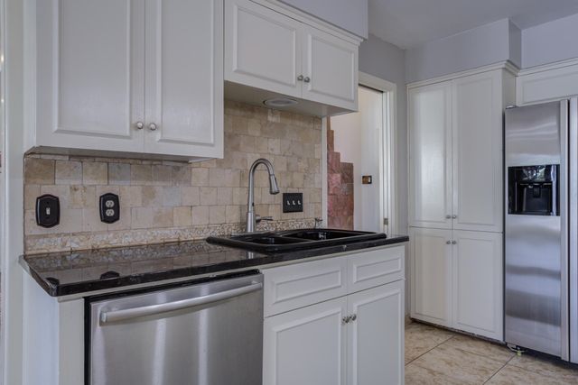 5018 92nd Street, Lubbock, TX 79424