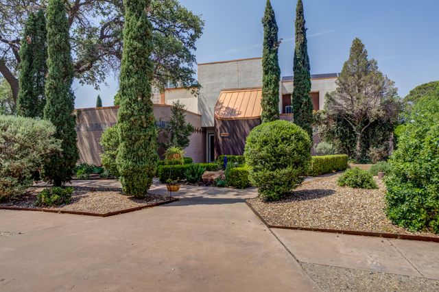 5018 92nd Street, Lubbock, TX 79424