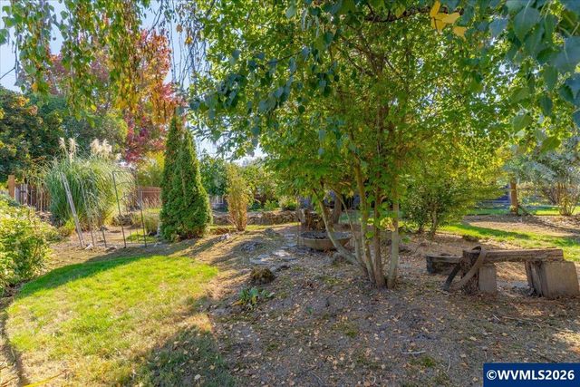 2090 4th St NE, Salem, OR 97301