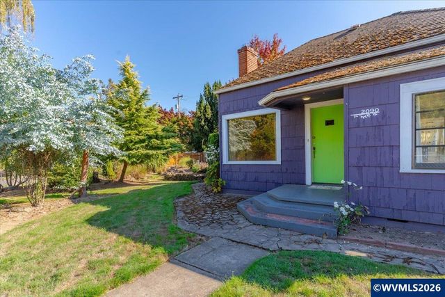 2090 4th St NE, Salem, OR 97301