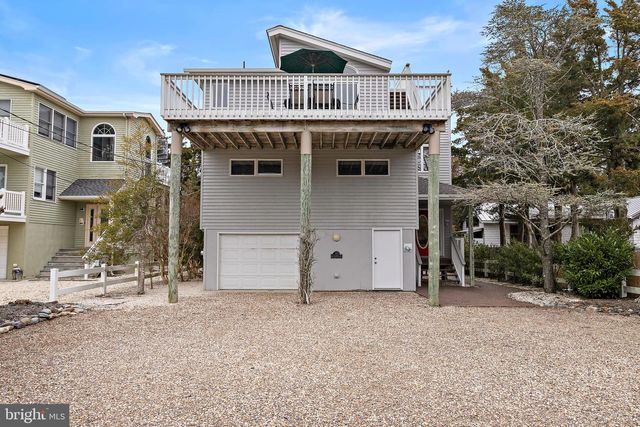 20 E 8TH ST, Barnegat Light, NJ 08006