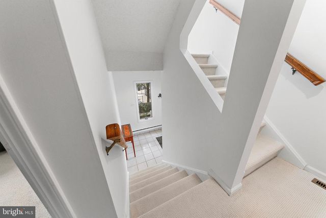 20 E 8TH ST, Barnegat Light, NJ 08006