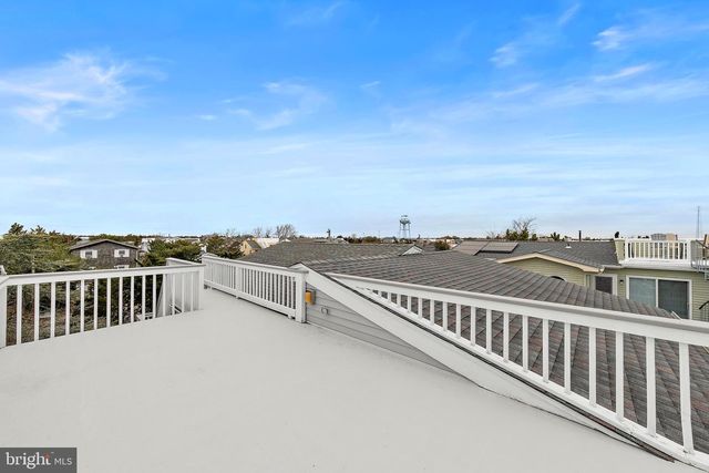 20 E 8TH ST, Barnegat Light, NJ 08006