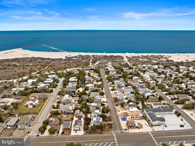 20 E 8TH ST, Barnegat Light, NJ 08006