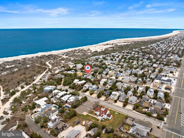 20 E 8TH ST, Barnegat Light, NJ 08006