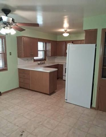 6005 Greenleaf BOULEVARD, Mount Pleasant, WI 53406