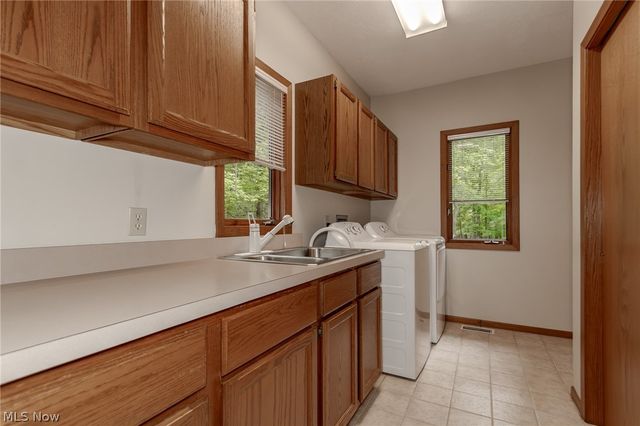 9731 Riverwood Lane, Auburn, OH 44023