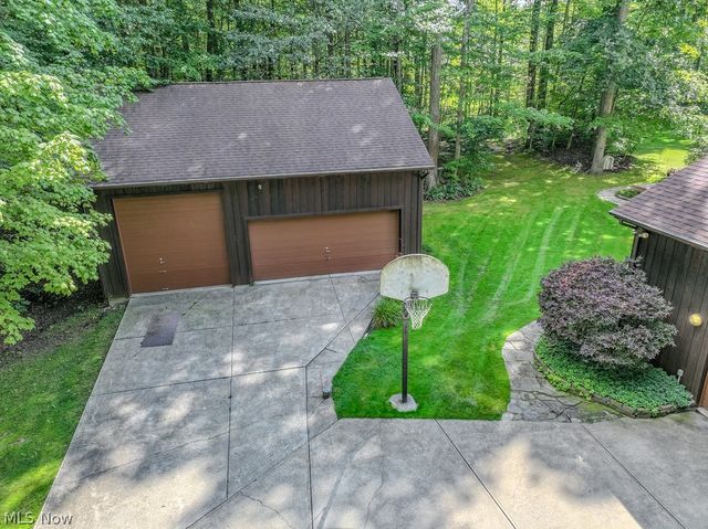 9731 Riverwood Lane, Auburn, OH 44023