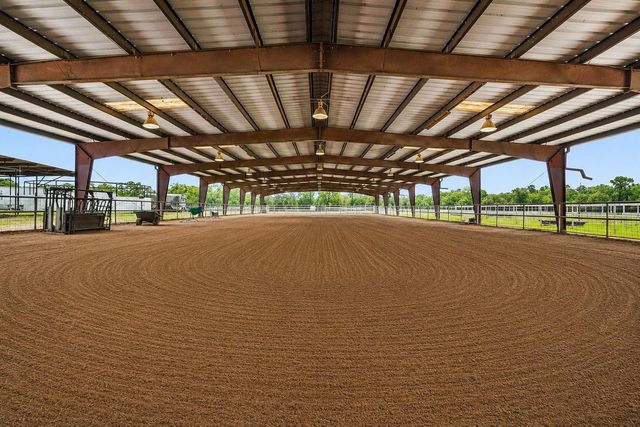838 State Highway 150, New Waverly, TX 77358