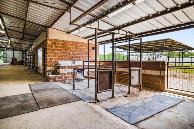 838 State Highway 150, New Waverly, TX 77358