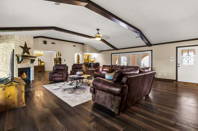 838 State Highway 150, New Waverly, TX 77358