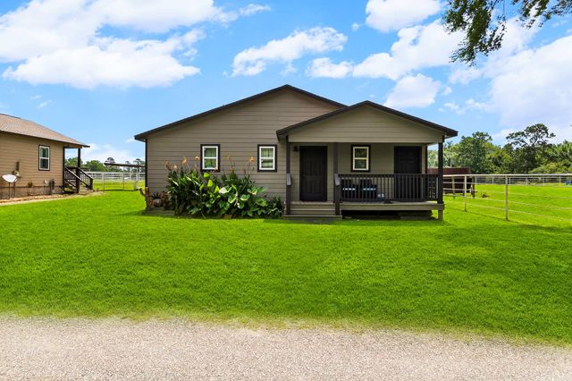 838 State Highway 150, New Waverly, TX 77358