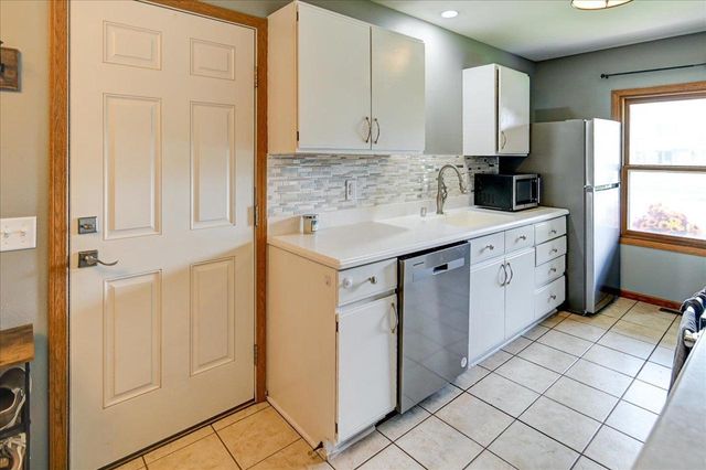 328 Rutland Avenue, Brooklyn, WI 53521