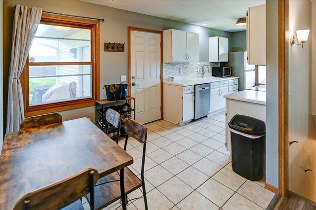 328 Rutland Avenue, Brooklyn, WI 53521